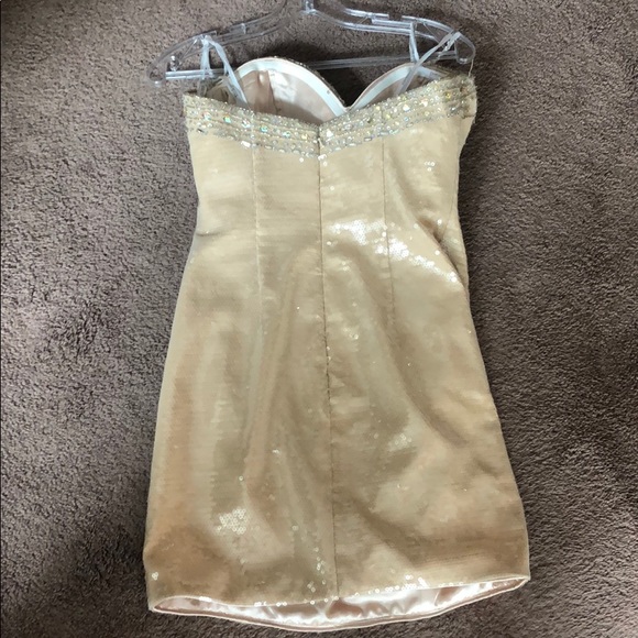 Prom homecoming dress - Picture 3 of 5